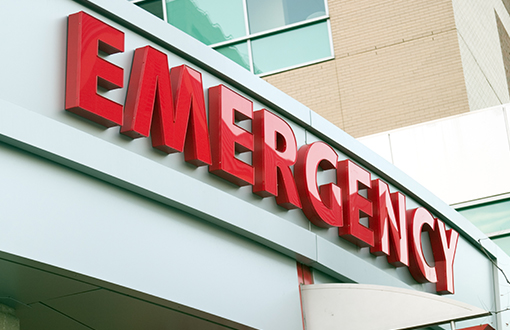 An emergency room sign
