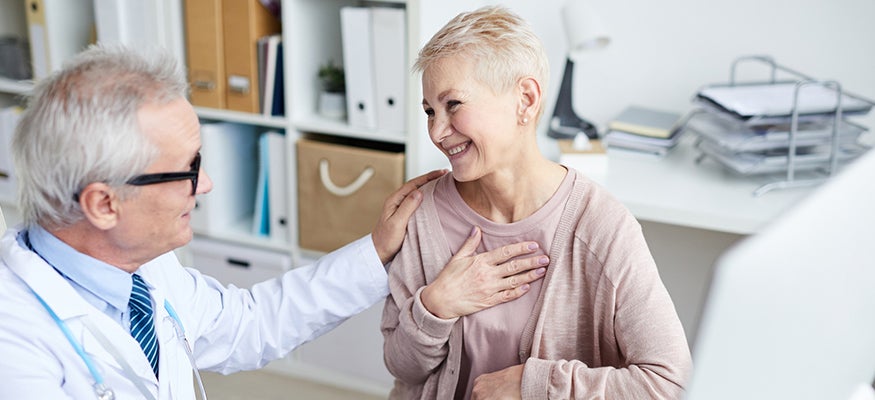 A pulmonologist with a patient